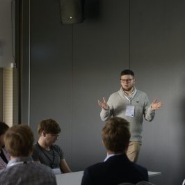 Na zdjęciu uczestnicy wydarzenia Naukowy Mixxer Młodych 2025 