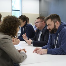 Na zdjęciu uczestnicy wydarzenia Naukowy Mixxer Młodych 2025 