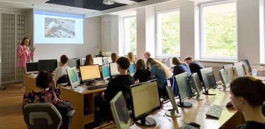 Na zdjęciu uczestnicy spotkania z cyklu #zawszeciekawi