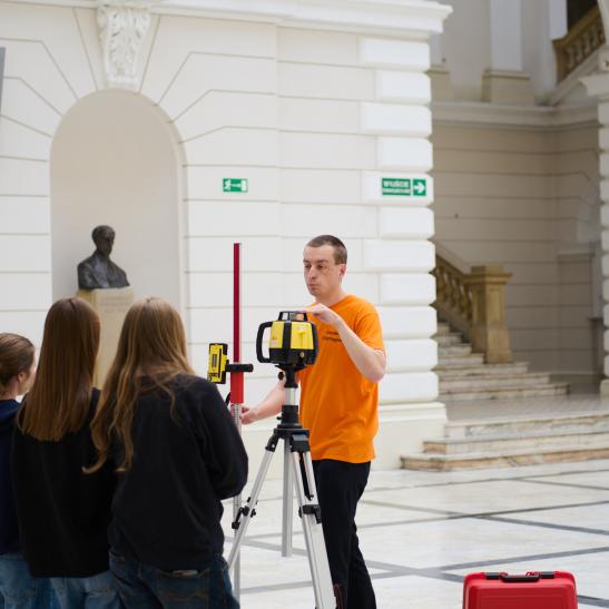 Na zdjęciu uczestnicy spotkania z cyklu #zawszeciekawi