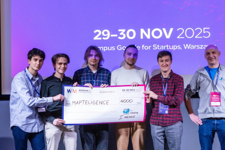Na zdjęciu: zespół Maptelligence, zwycięzcy pierwszej edycji Warsaw AI Hackathon 