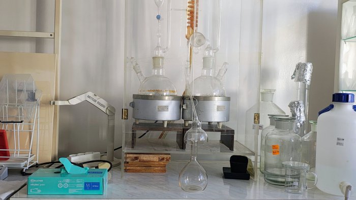 Na zdjęciu: stanowisko pracy stażysty w laboratorium