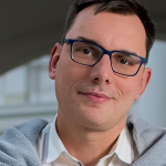 Na zdjęciu dr hab. Marcin Koszowy, prof. uczelni