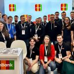 Na zdjęciu: zwycięzcy Hack the AI