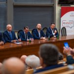 Na zdjęciu paneliści spotkania z cyklu „Absolwenci w branży” na Wydziale Samochodów i Maszyn Roboczych